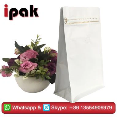 Matné skončil ploché dno fóliový sáček na kávu